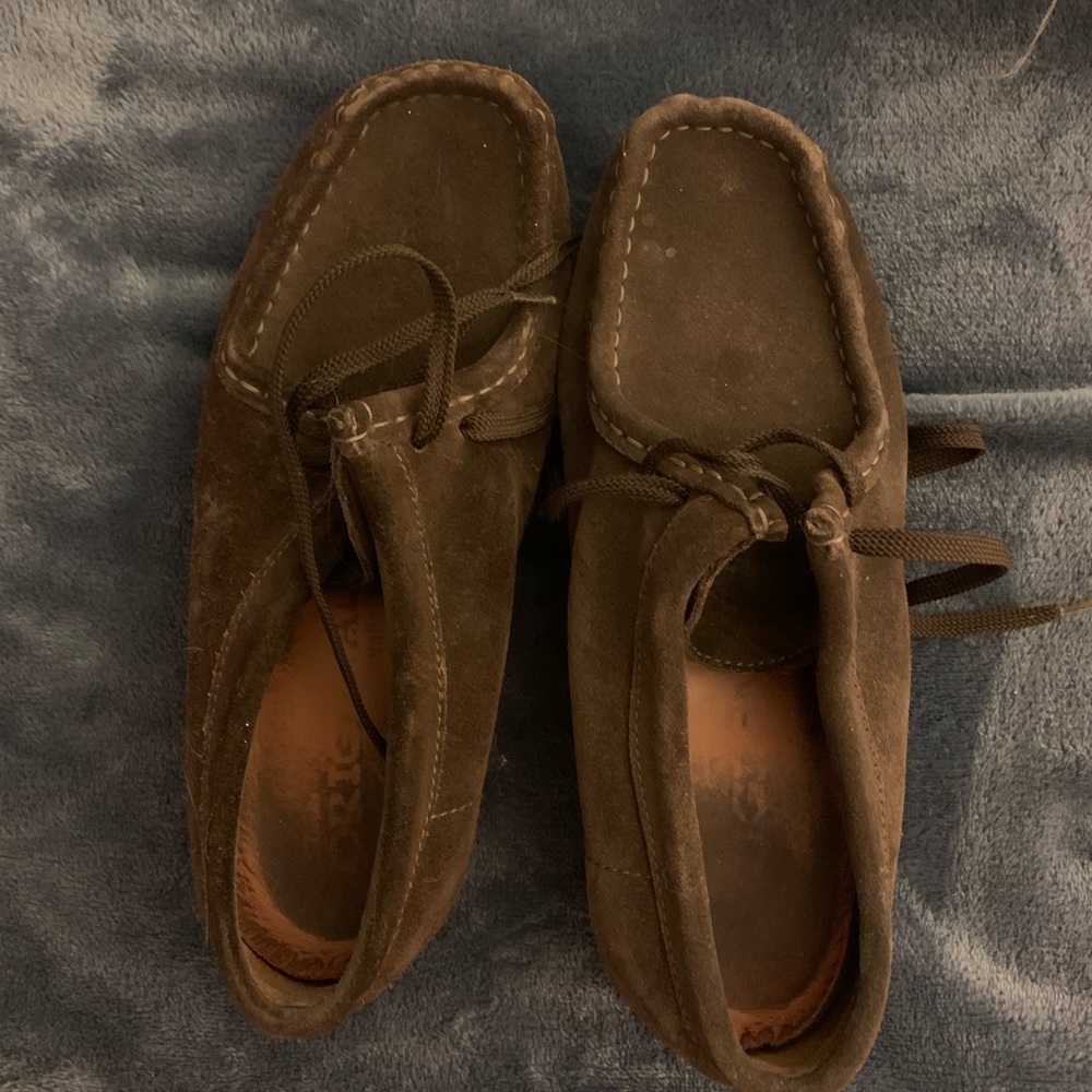 Brown Sued Clark “wallabies”
